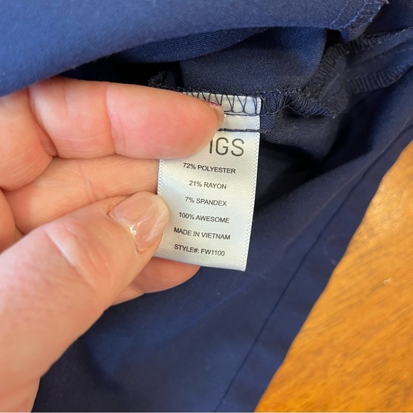 Navy Figs v-neck scrub top size small color po# 1366 - Picture 6 of 8